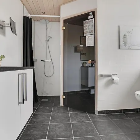 Dom wakacyjny Lovely Home In Harboore With Sauna