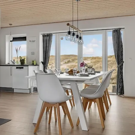Dom wakacyjny Lovely Home In Harboore With Sauna Harboør